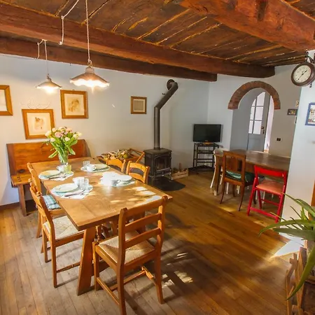 Casa Toma 3*