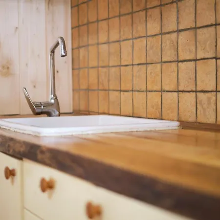 Casa Toma Bed & Breakfast 3*